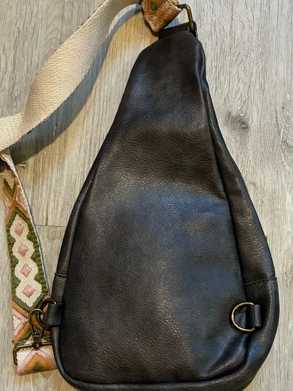 Green Vegan Leather Crossbody Sling Bag with Patterned Strap